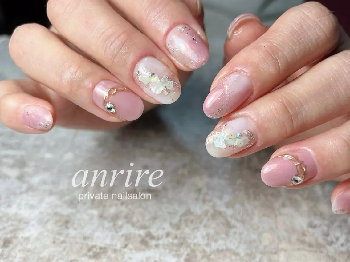 ネイル ジェルネイル キラキラネイル ラメ(グリッター) ミラーネイル ニュアンスネイル ハンドネイル nailsalon anrireのネイルデザイン