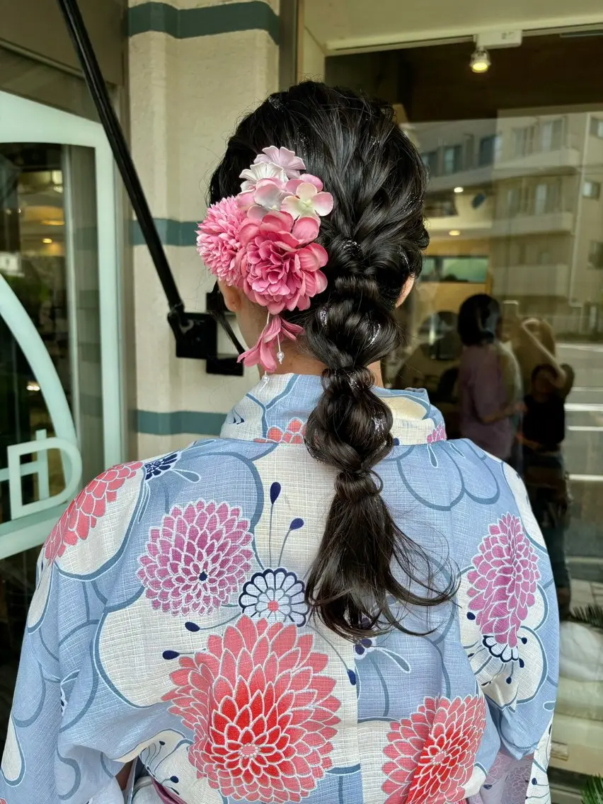 セミロング 浴衣 庄司 桜のヘアスタイル