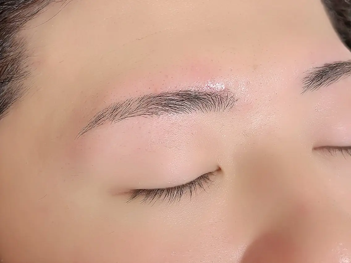 アイブロウ ワックス脱毛 eyelist 大垣のマツエク・マツパデザイン