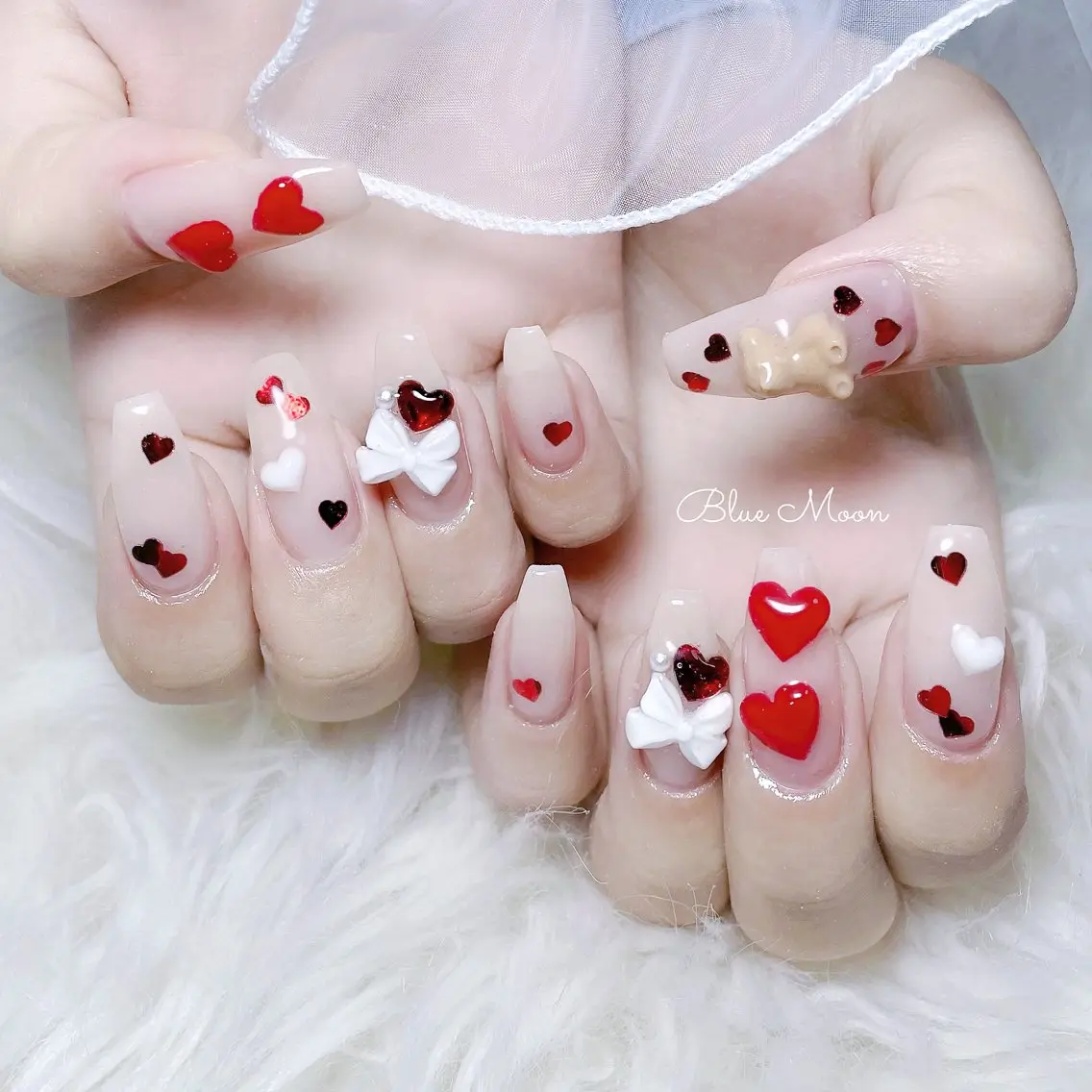 ネイル ハート リボン ハンドネイル フットネイル ハンドケア nail salon Blue Moonのネイルデザイン