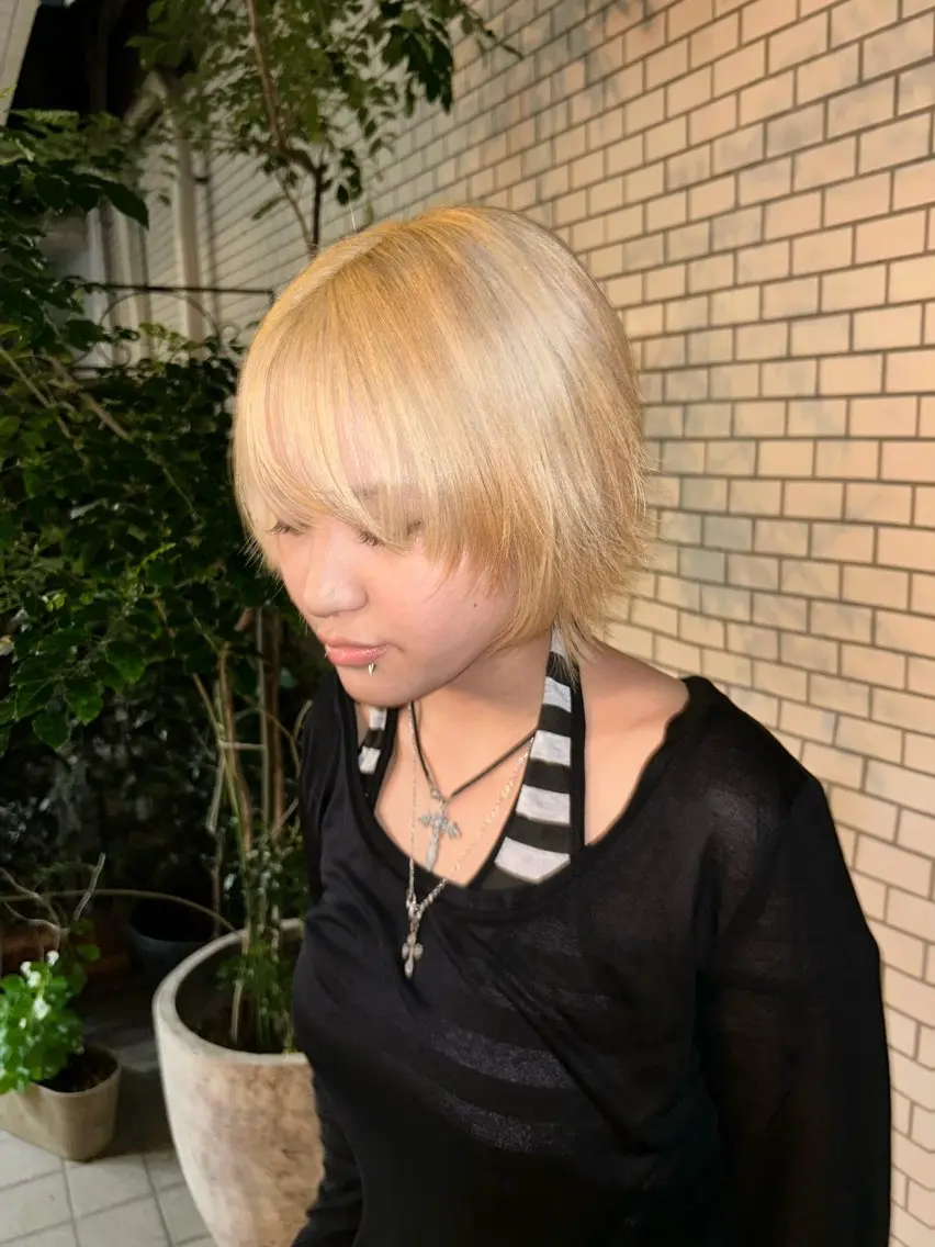 早めに予約必須※要相談※ブリーチ込みカラー+カットの写真