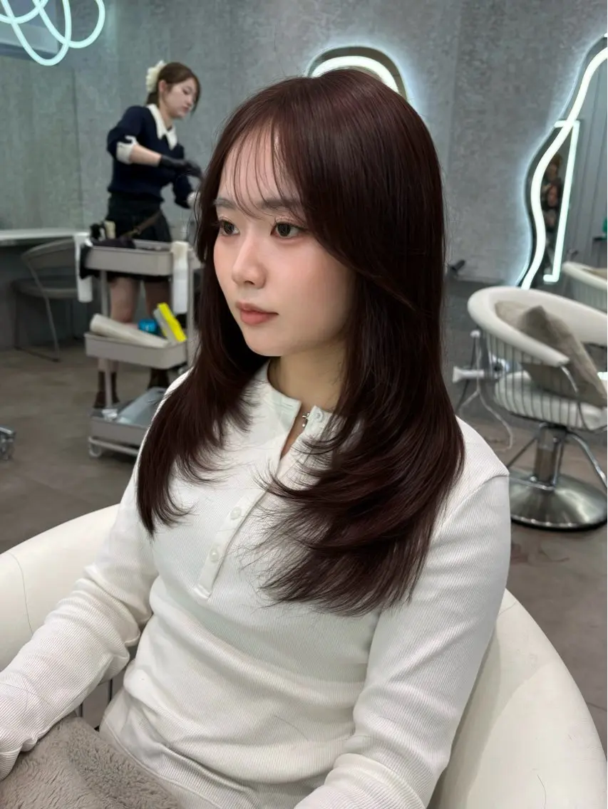 ロング カラー ヘアアレンジ ブリーチ ダブルカラー 髪質改善 レイヤーカット 縮毛矯正 カット ヘアカラー トリートメント ヘアセット 大宮縮毛矯正🩵 レイヤー 佐藤和のヘアスタイル