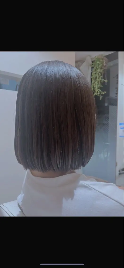 ショート 切りっぱなしボブ ボブ 須藤 百合香のヘアスタイル
