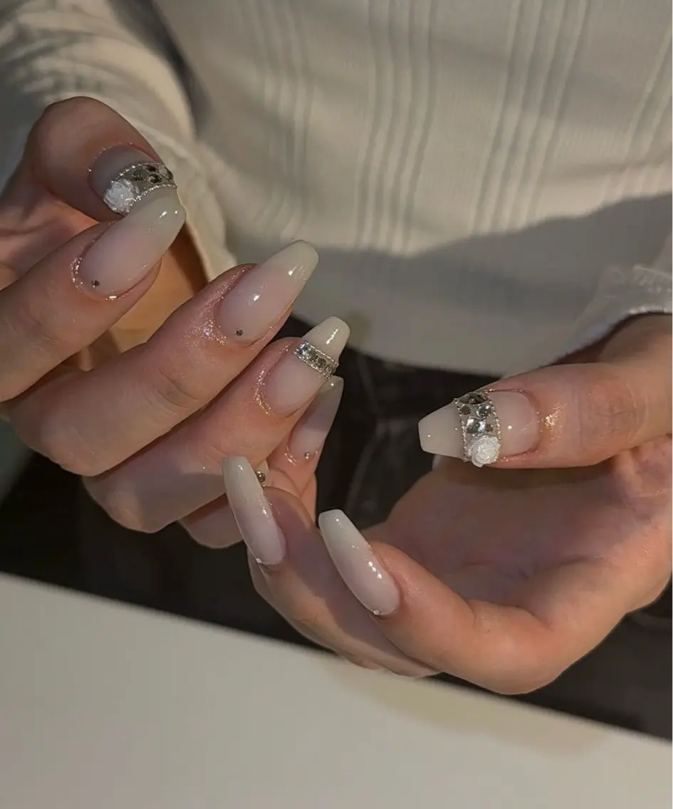 ネイル ハンドネイル BERA NAILSのネイルデザイン