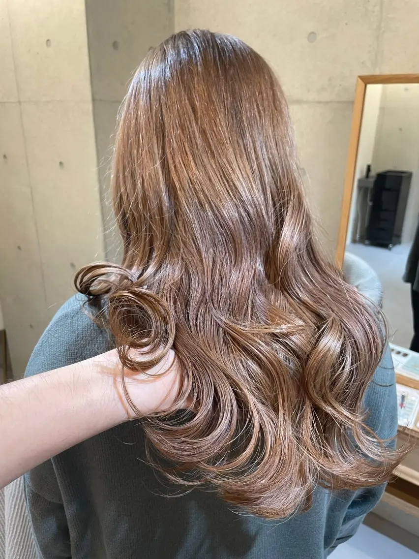 ロング カラー ブリーチ ヘアカラー トリートメント 羽田翔大/ブリーチ/ レイヤー/店長のヘアスタイル