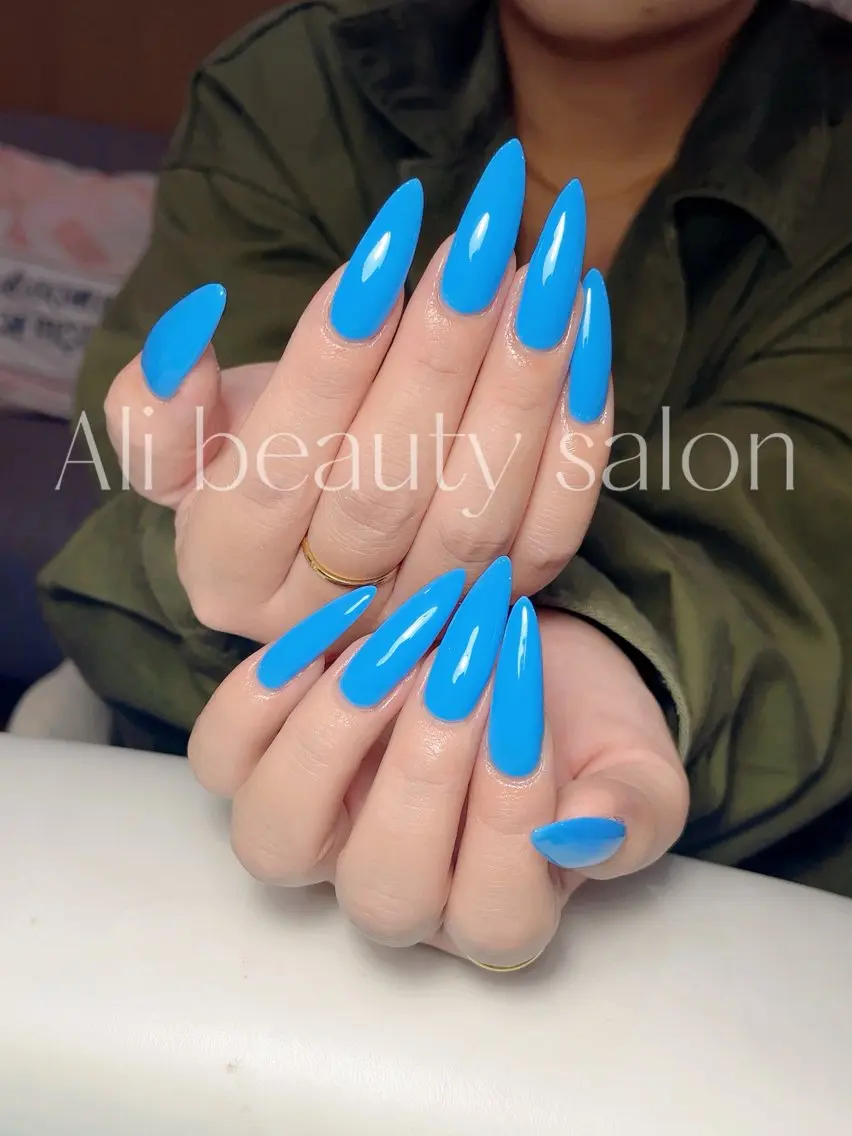 チップ長さ出し ワンカラー💅 初回ジェルオフ込み 再来当店ジェルオフ込み 他店オフ550円 長さだしオフ1500円の写真