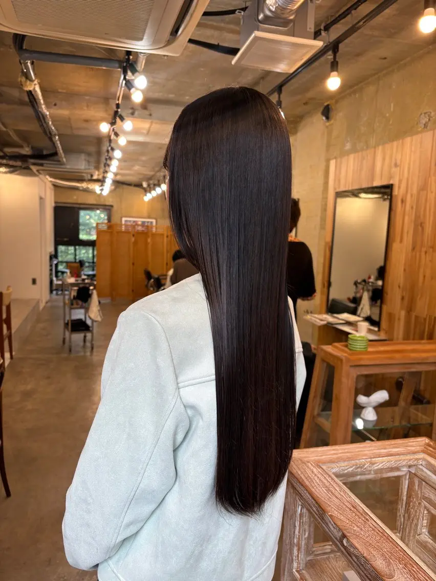ロング くせ毛 縮毛矯正 トリートメント 柳瀬 和香奈のヘアスタイル