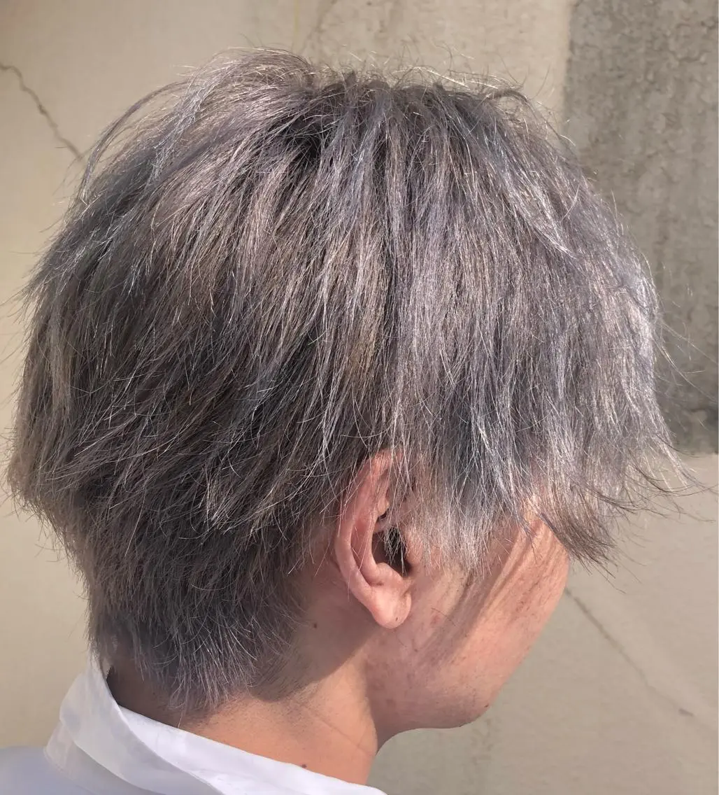 カラー メンズ 最高級エクステ /羽エクステ白石宇由のヘアスタイル
