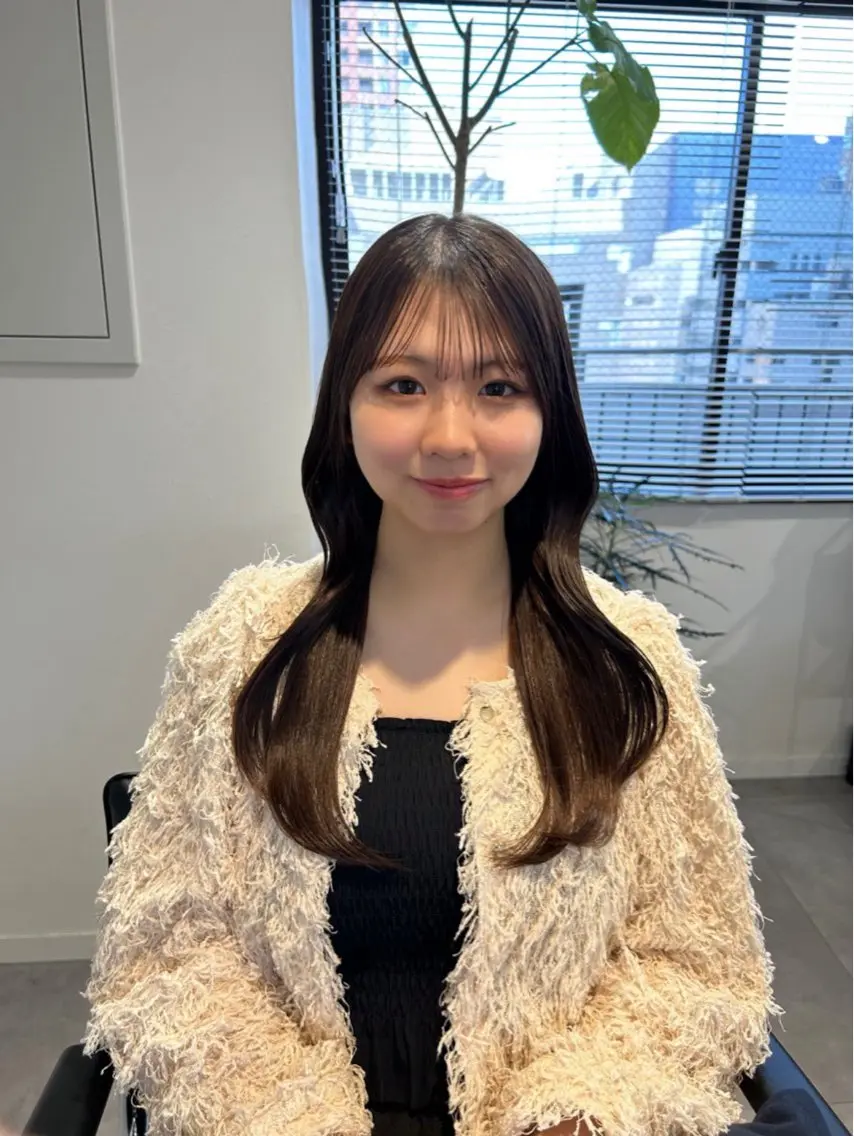 セミロング カラー ベージュカラー くびれヘア ❤️ショートカット ・顔周りカット❤️のヘアスタイル