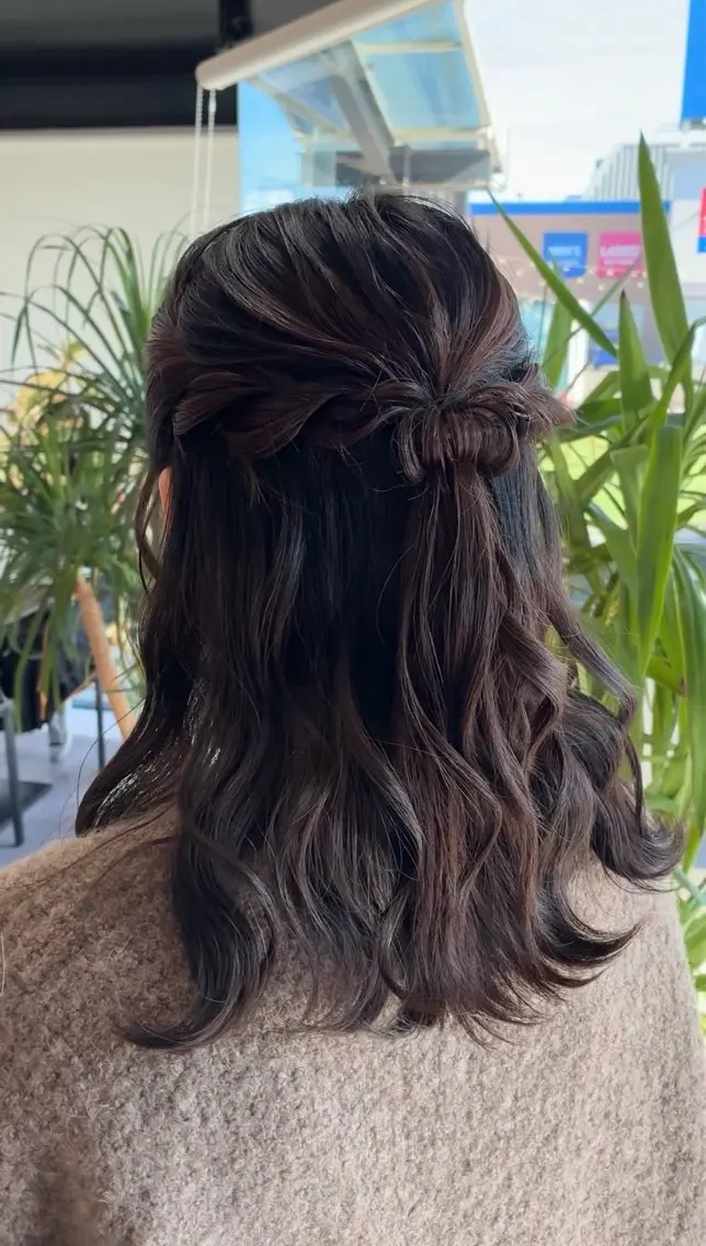 ミディアム ヘアアレンジ ハーフアップ 結婚式・ブライダル ヘアセット arika もえのヘアスタイル