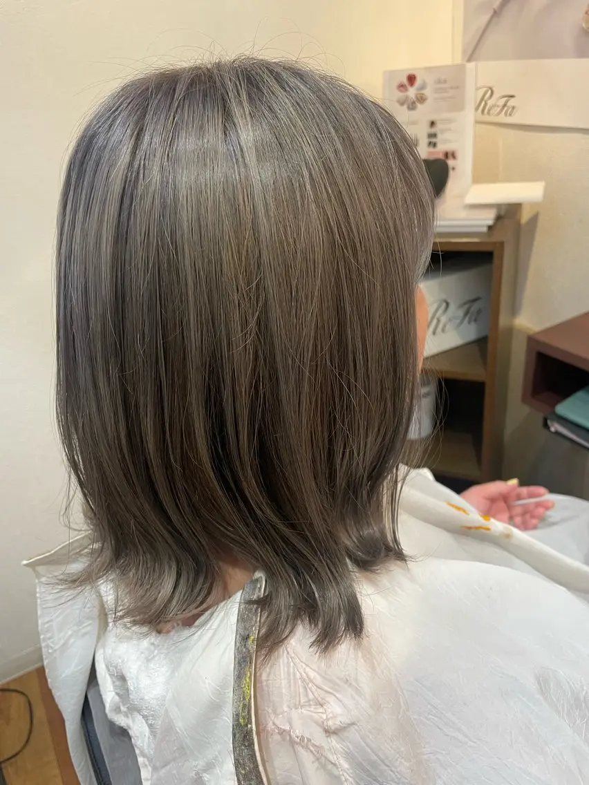 ミディアム カラー 浅香山✨美髪✨ やまもとあきこのヘアスタイル
