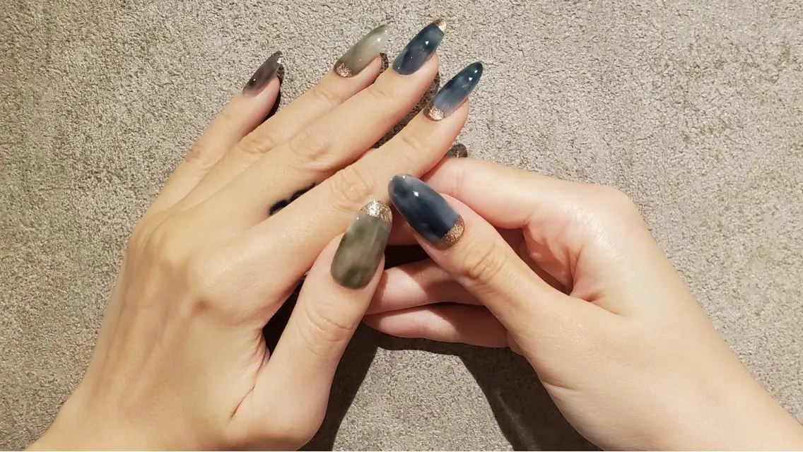 ロング チ まるこのネイルデザイン