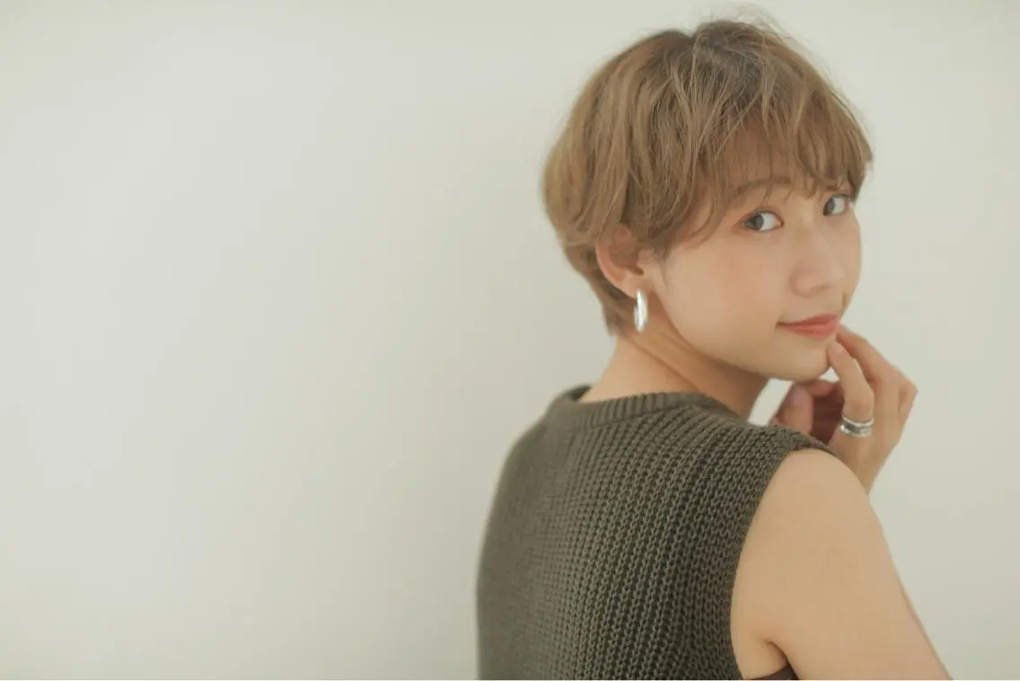 ショート カラー 保子 祐里香のヘアスタイル