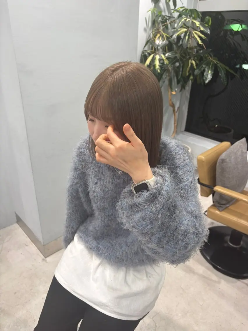 カラー ブリーチ 透明感カラー ヘアカラー 長谷川 ななこのヘアスタイル
