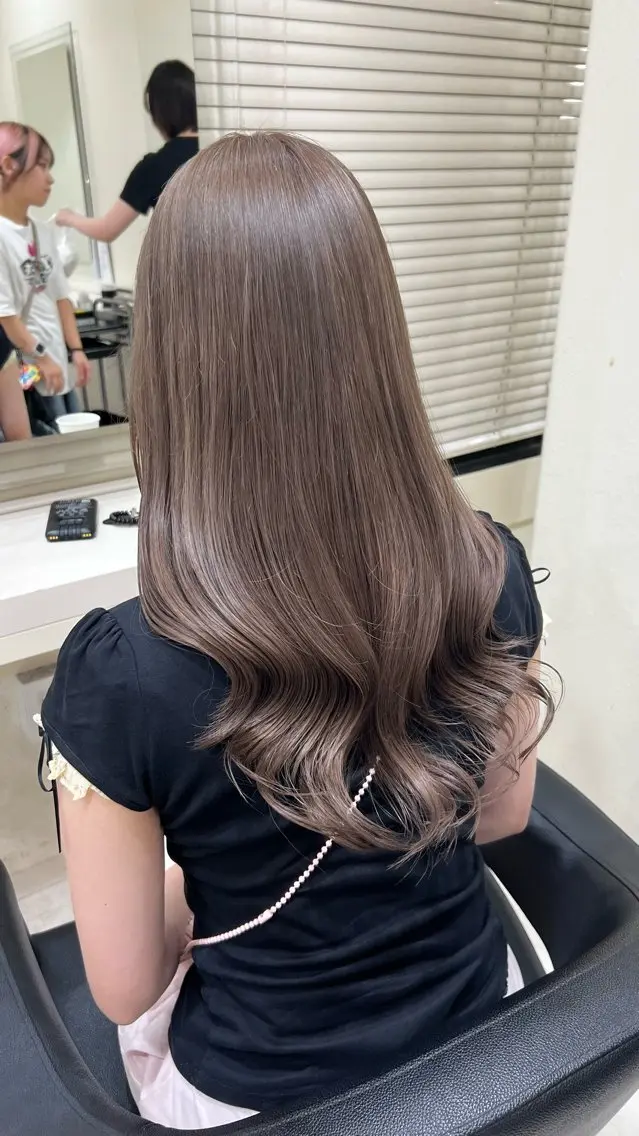 ロング カラー ヘアアレンジ ヘアカラー 韓国レイヤー＆ピンク 艶髪🩶maikoのヘアスタイル