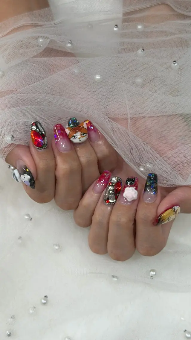 ネイル ハンドネイル ベスティオーラ aineのネイルデザイン