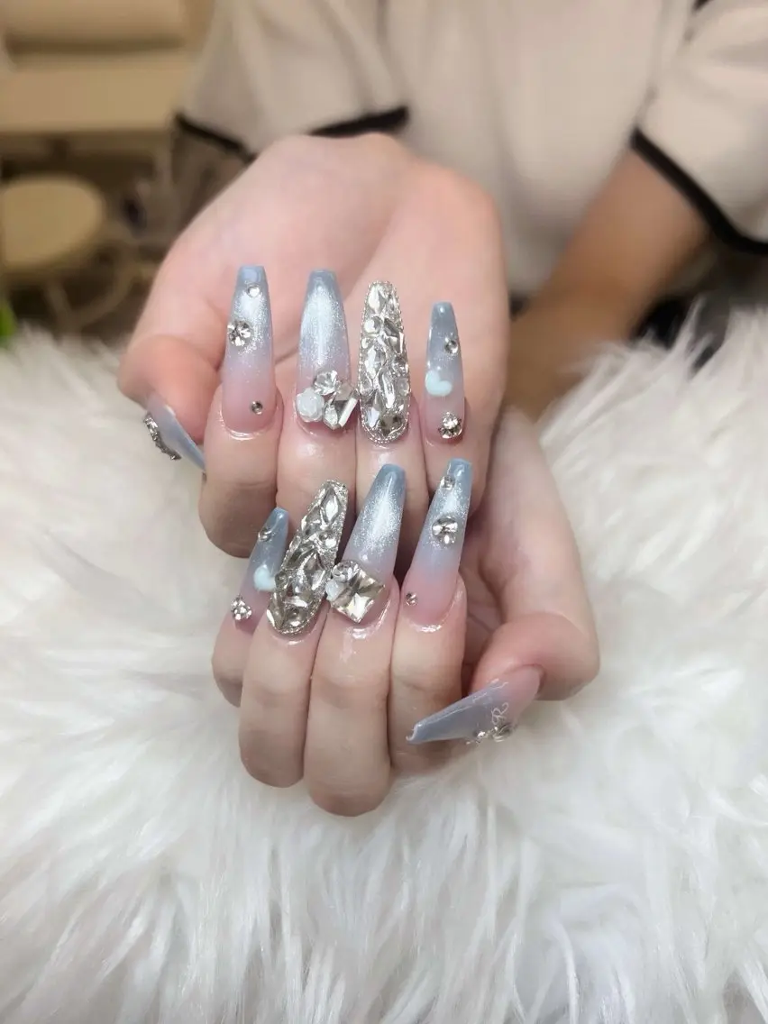 ネイル ハンドネイル ANH NAIL ゴテゴテ専門店💎のネイルデザイン