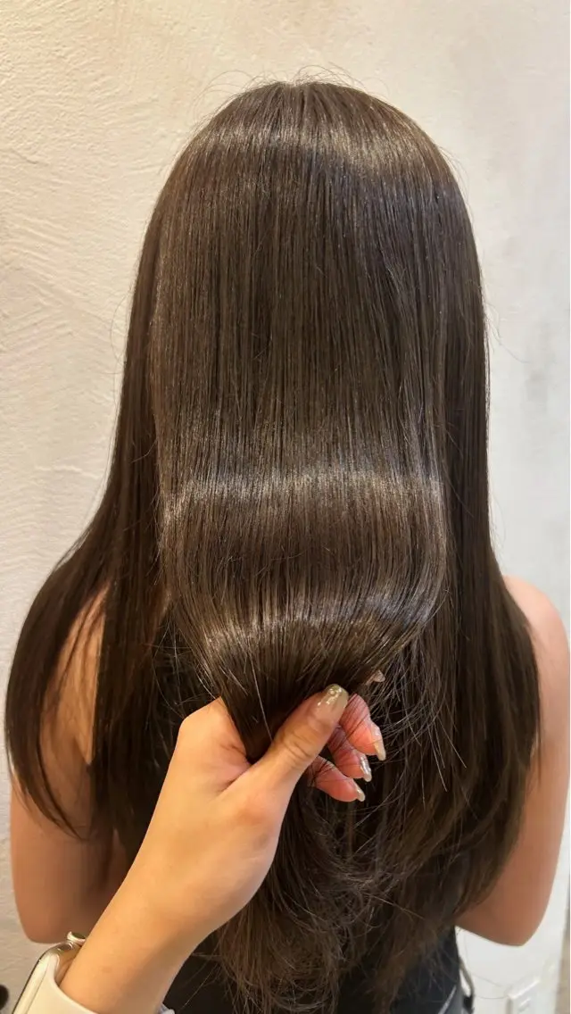 ロング カラー ヘアカラー トリートメント Lita. / kotohaのヘアスタイル