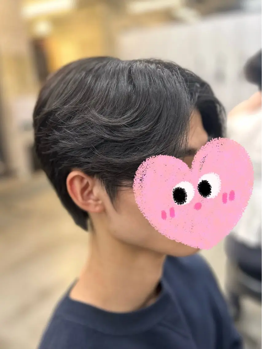メンズ センターパート メンズ韓国風 メンズパーマ モテヘア 韓国ヘアhikariのヘアスタイル