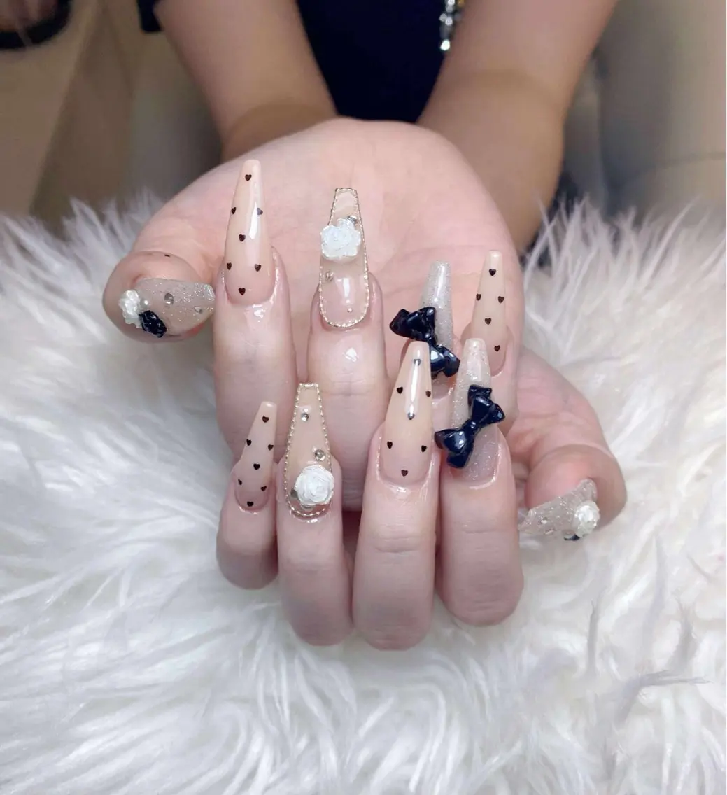 ネイル ハンドネイル ANH NAIL ゴテゴテ専門店💎のネイルデザイン