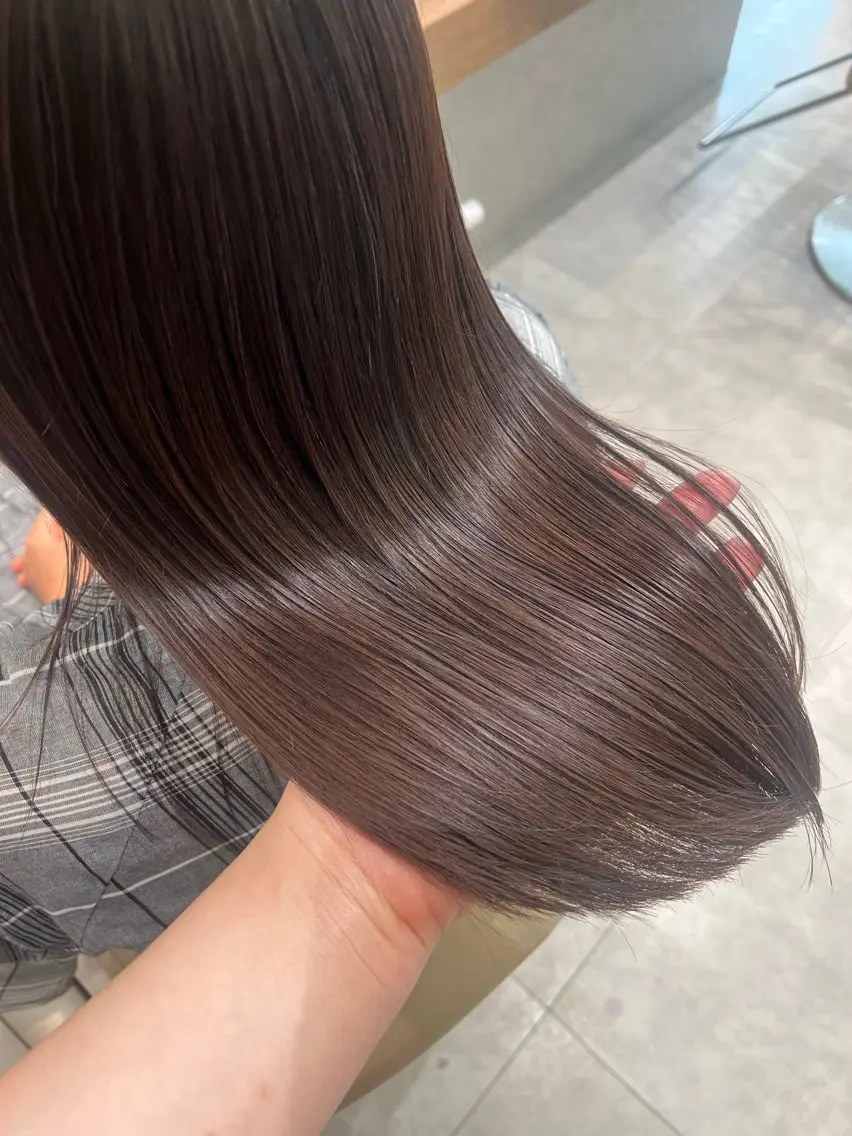 セミロング カット ヘアカラー トリートメント ヘッドスパ 近 紗理奈のヘアスタイル