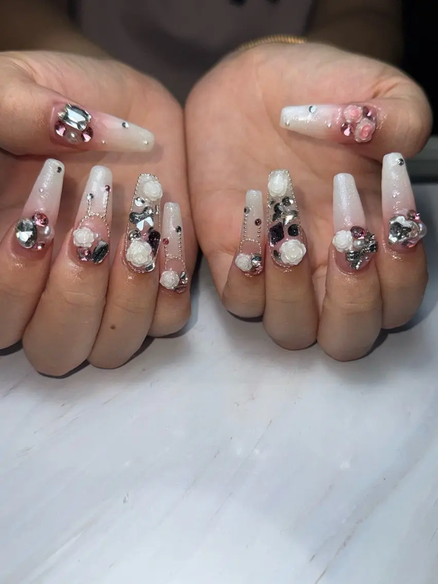 ネイル akina nailsのネイルデザイン