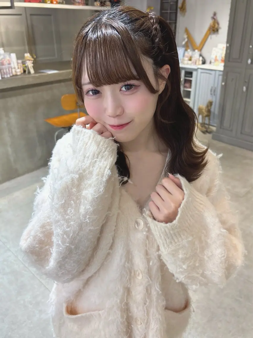セミロング ヘアアレンジ ヘアセット 無料カットモデル💞 ピンク💞みどりのヘアスタイル