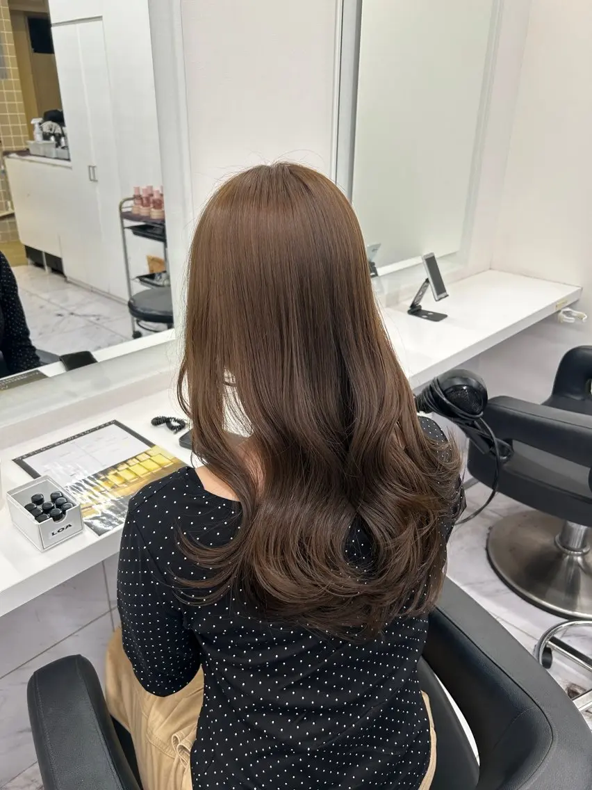 カラー ヘアカラー ヘッドスパ ヘアセット 🥯縮毛/レイヤー/ ベージュヘア🥯のヘアスタイル