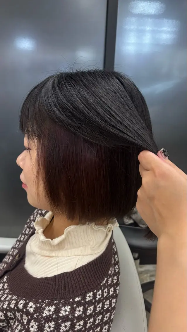 ミディアム カット ヘアカラー トリートメント makoto⌇レイヤ ー⌇艶カラー🍒‎のヘアスタイル