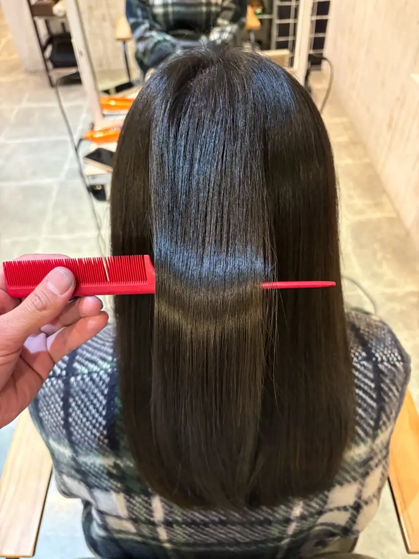 カット＋【髪質改善】シナジープレミアム髪質改善トリートメントの写真