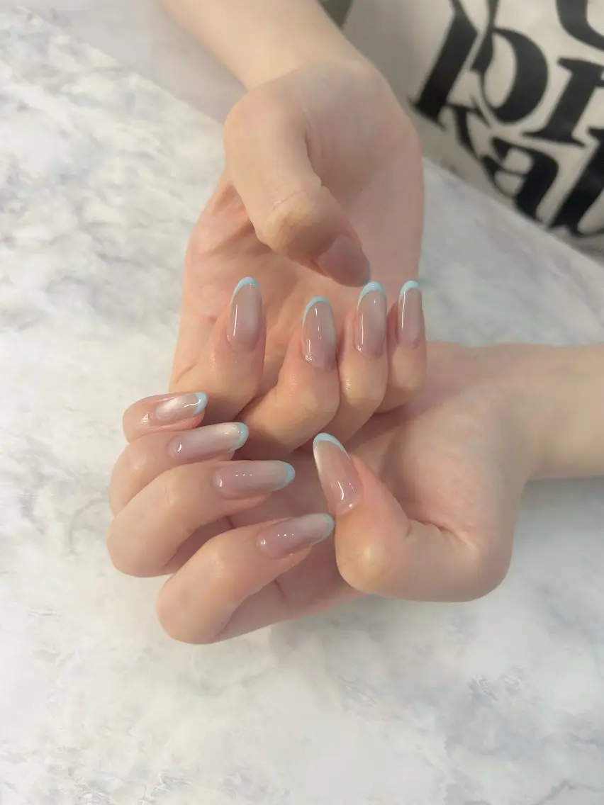 ネイル フレンチネイル マグネットネイル マグネットフレンチ MYu Beauty Salon YURIのネイルデザイン
