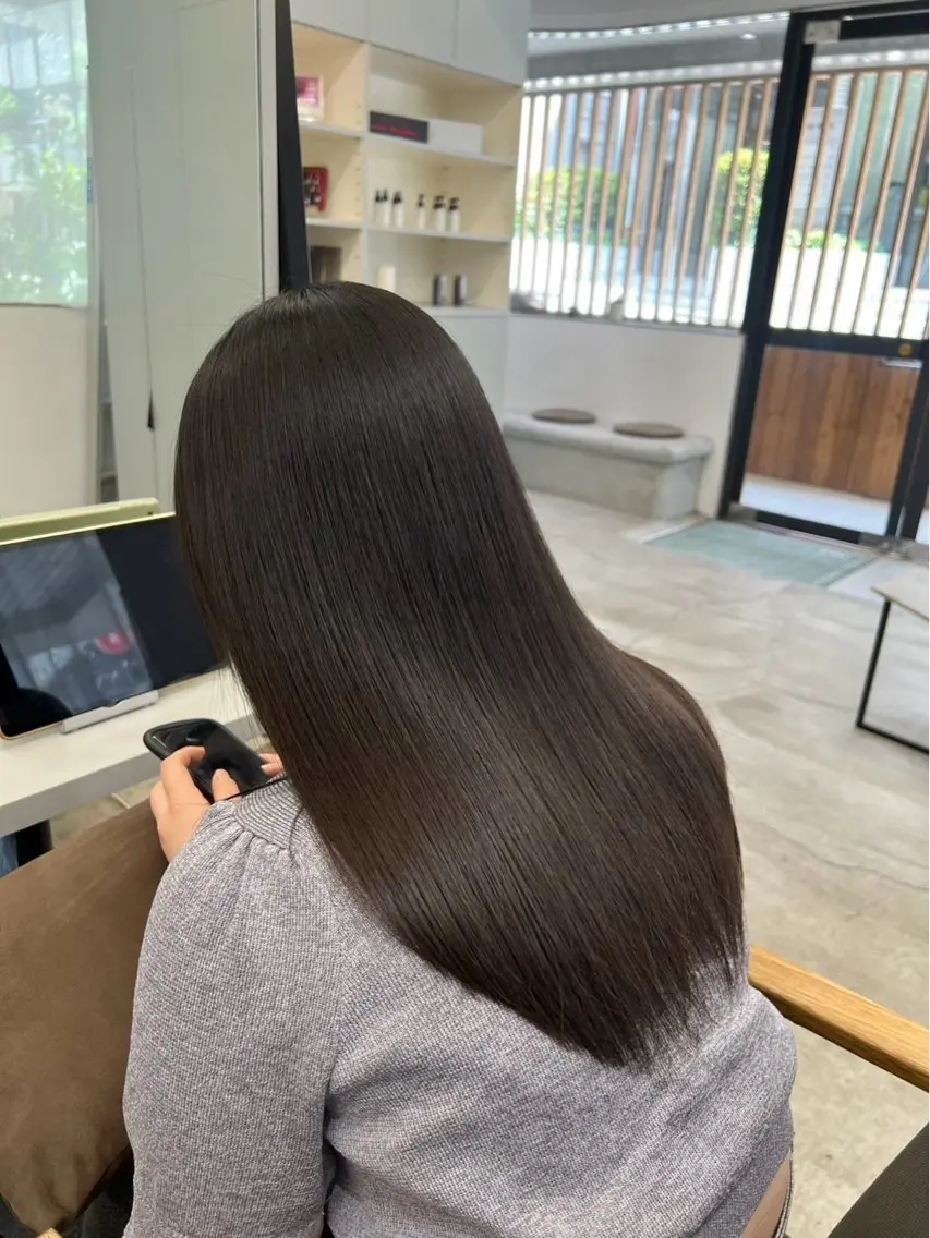 ロング パーマ 髪質改善 レイヤーカット 縮毛矯正 トリートメント 酸性ストレート 縮毛矯正 🍒モテ暖色カラー × うる艶✧ ゆなのヘアスタイル