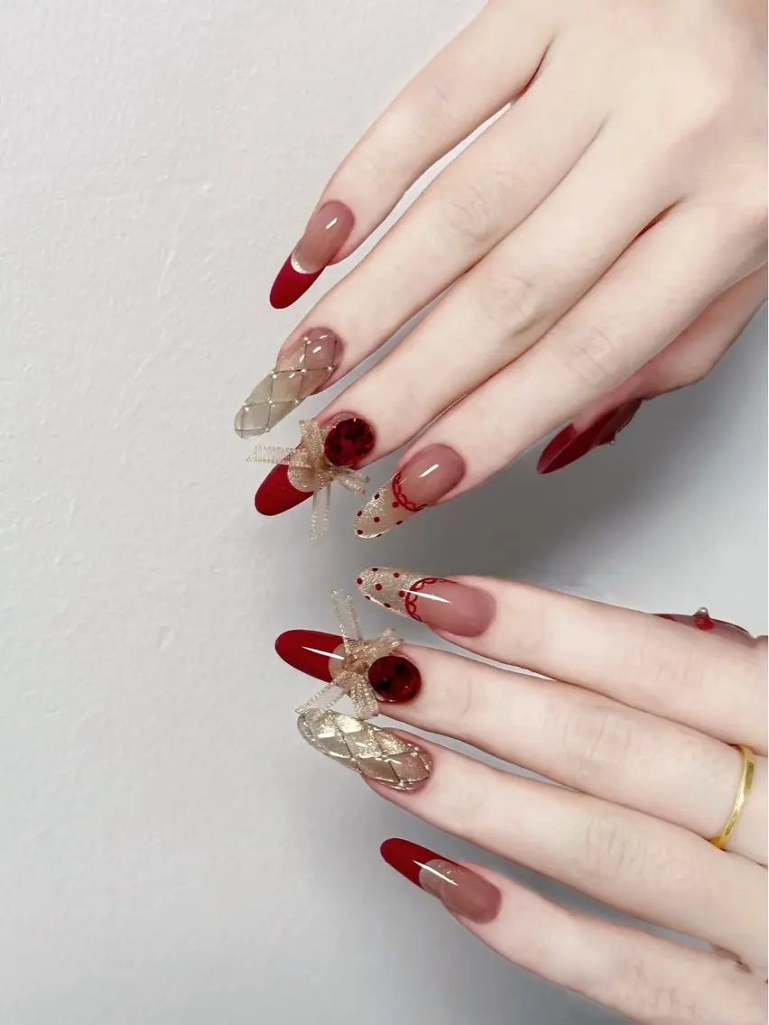 ネイル フラワーネイル フレンチネイル ジェルネイル ガラスフレンチ ハート ハンドネイル BabyYouMi nailのネイルデザイン