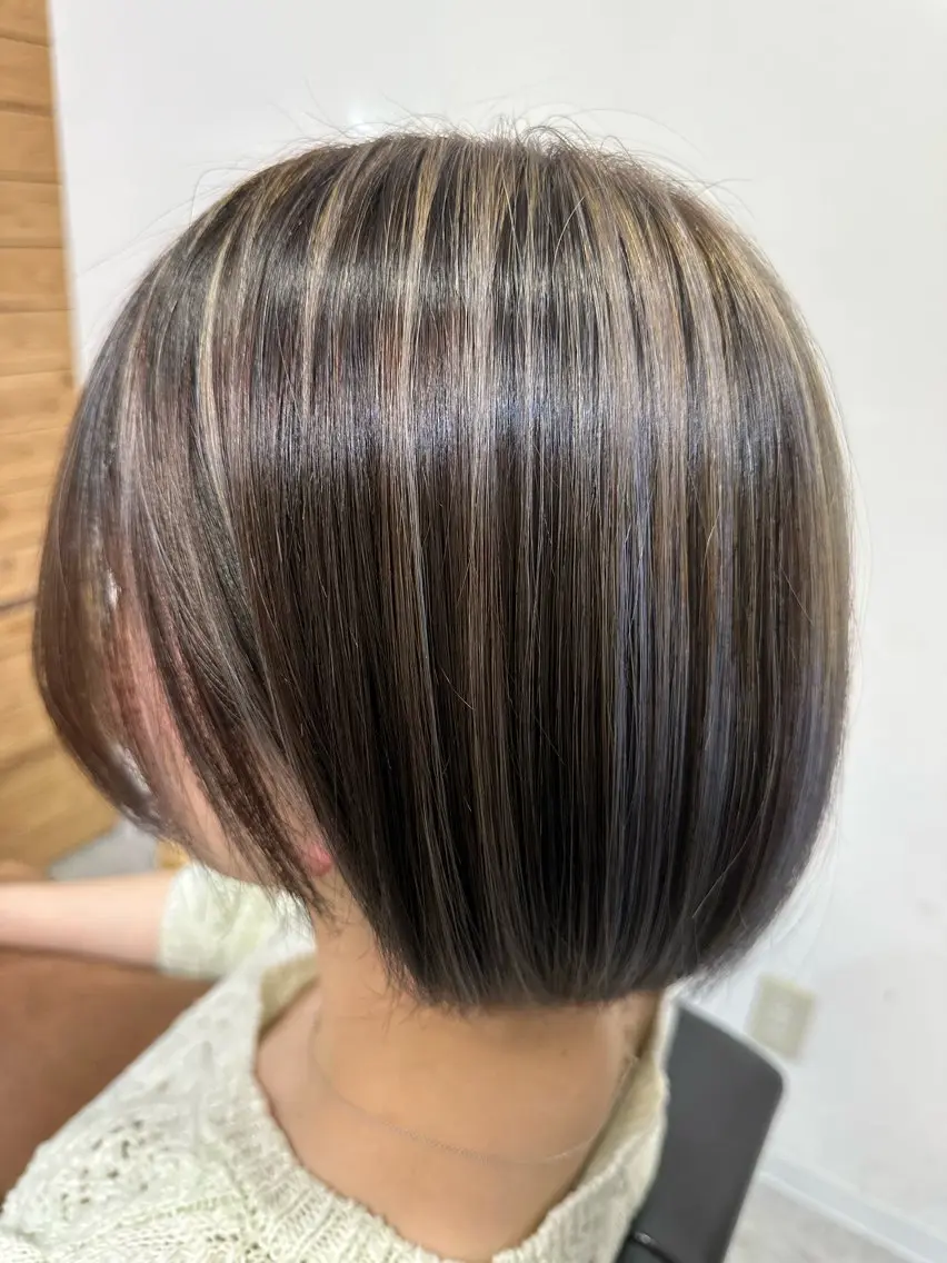 ショート カラー ヘアカラー トリートメント 福西晃希 【艶髪・髪質改善】のヘアスタイル
