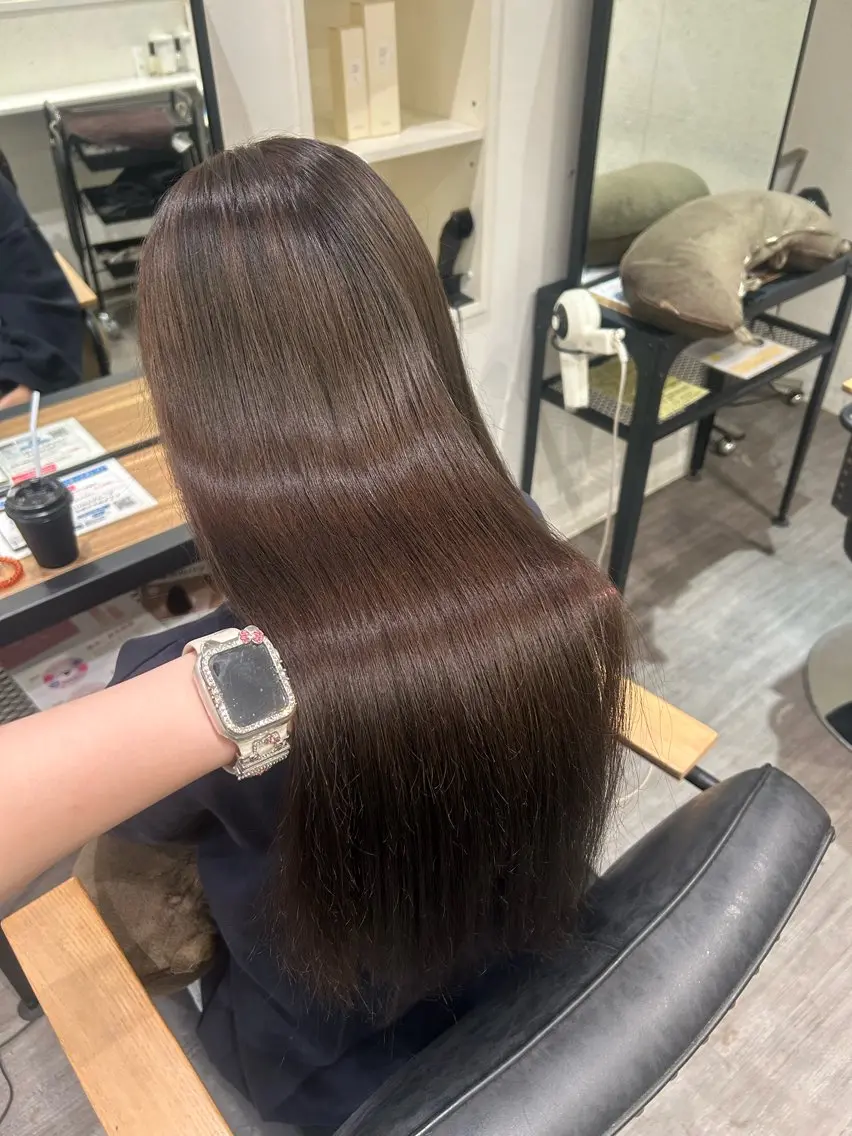 ロング カラー 透明感カラー グレージュ オリーブグレージュ オリーブグレー cocotte 💟草間紫音💟のヘアスタイル