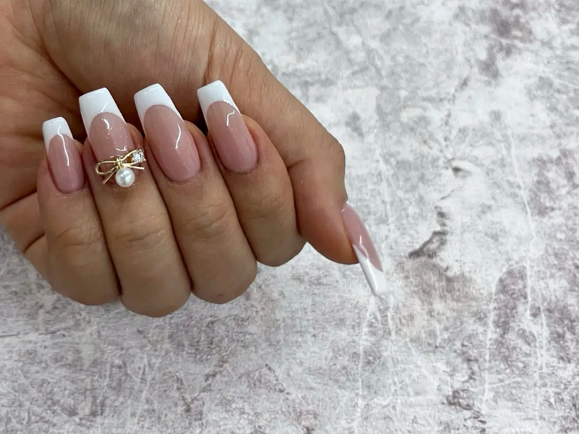 ハンドネイル💅✨バーチャルフレンチ‎🤍オフなし🍐の写真