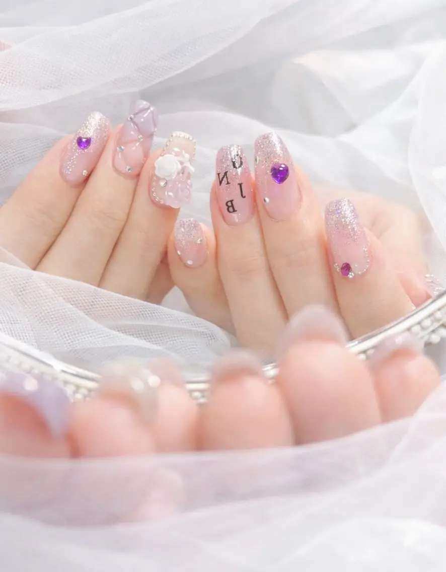 ネイル ハンドネイル EmaNail 🧸Momokaのネイルデザイン