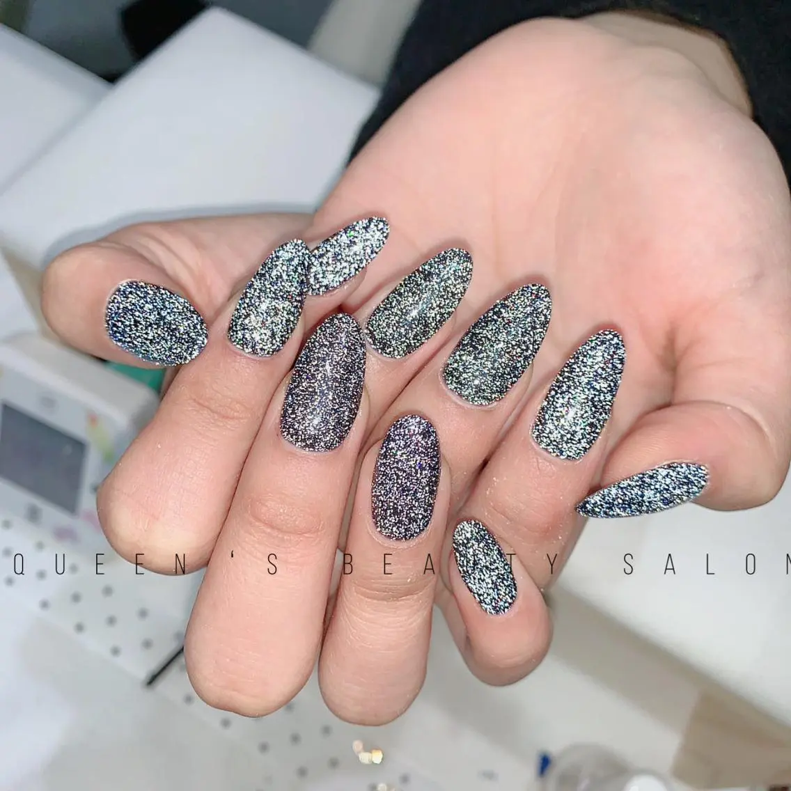 ネイル ハンドネイル Queens マオのネイルデザイン