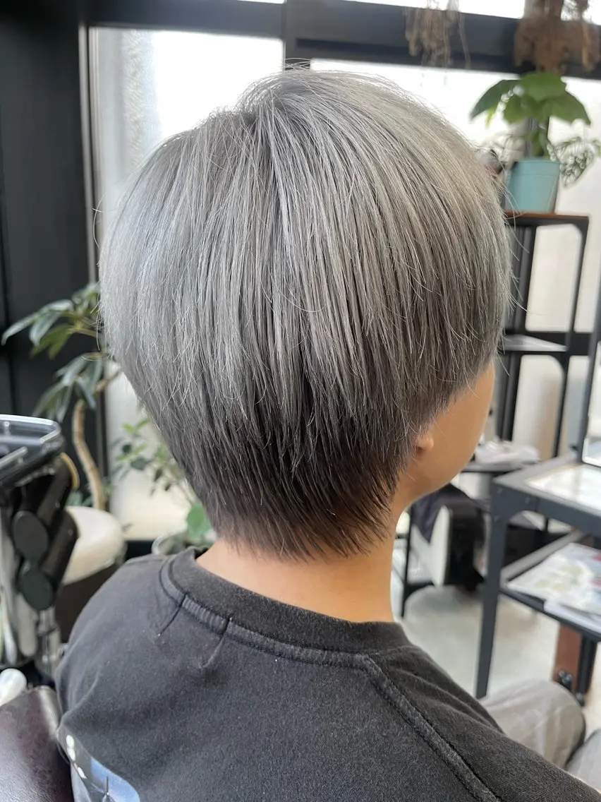 カラー メンズ カット ヘアカラー トリートメント シノザキ キナのヘアスタイル