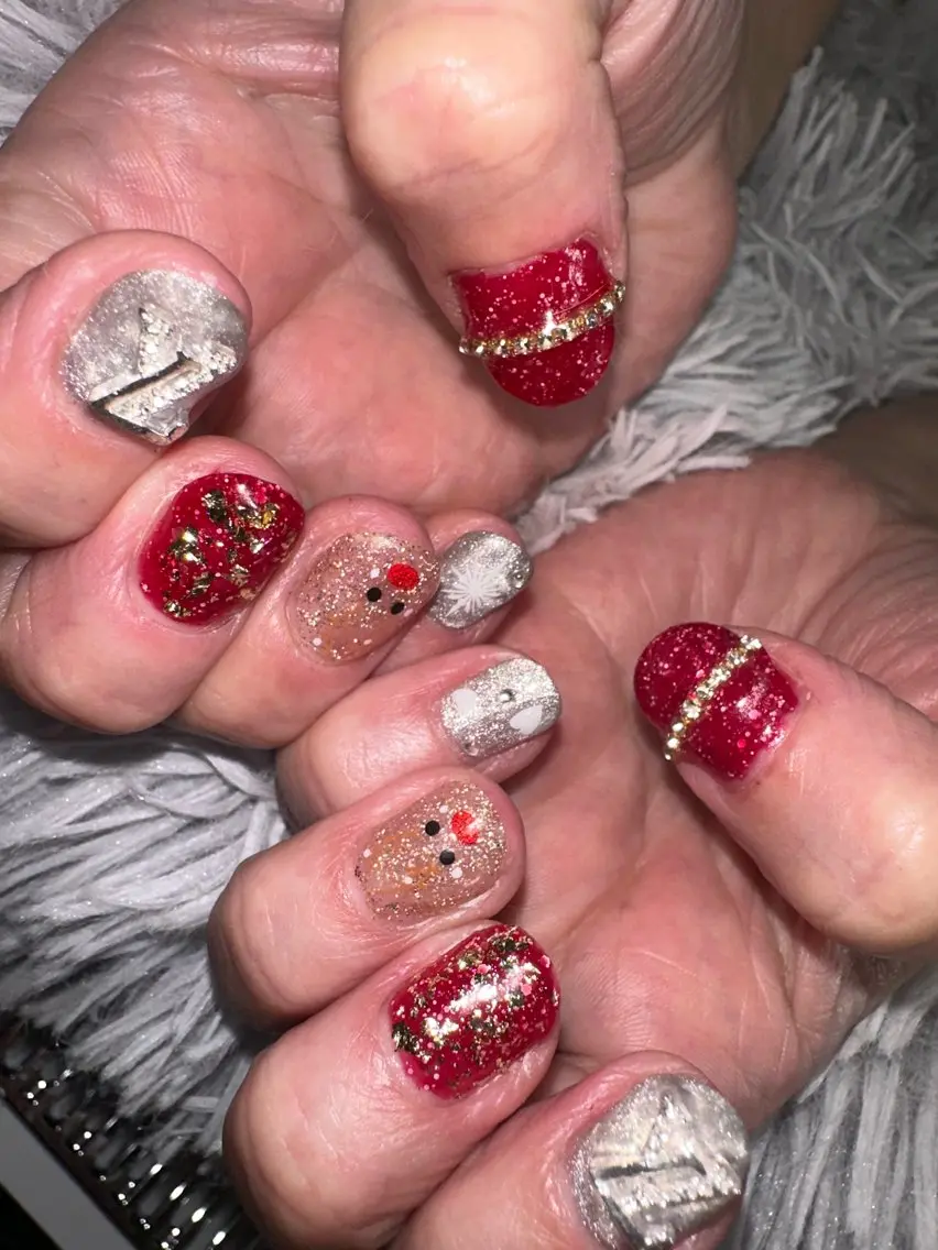 ショート クリスマス ハンドネイル YOKOSUKA NAILS💅✨のネイルデザイン