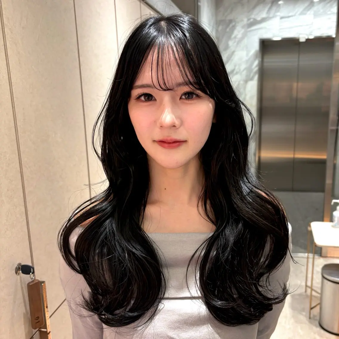 ロング カラー ベージュカラー ブラウンカラー 透明感カラー マロンブラウン オリーブベージュ カット ヘアカラー トリートメント 顔周りレイヤーカット /髪質改善/ゆう🤍のヘアスタイル