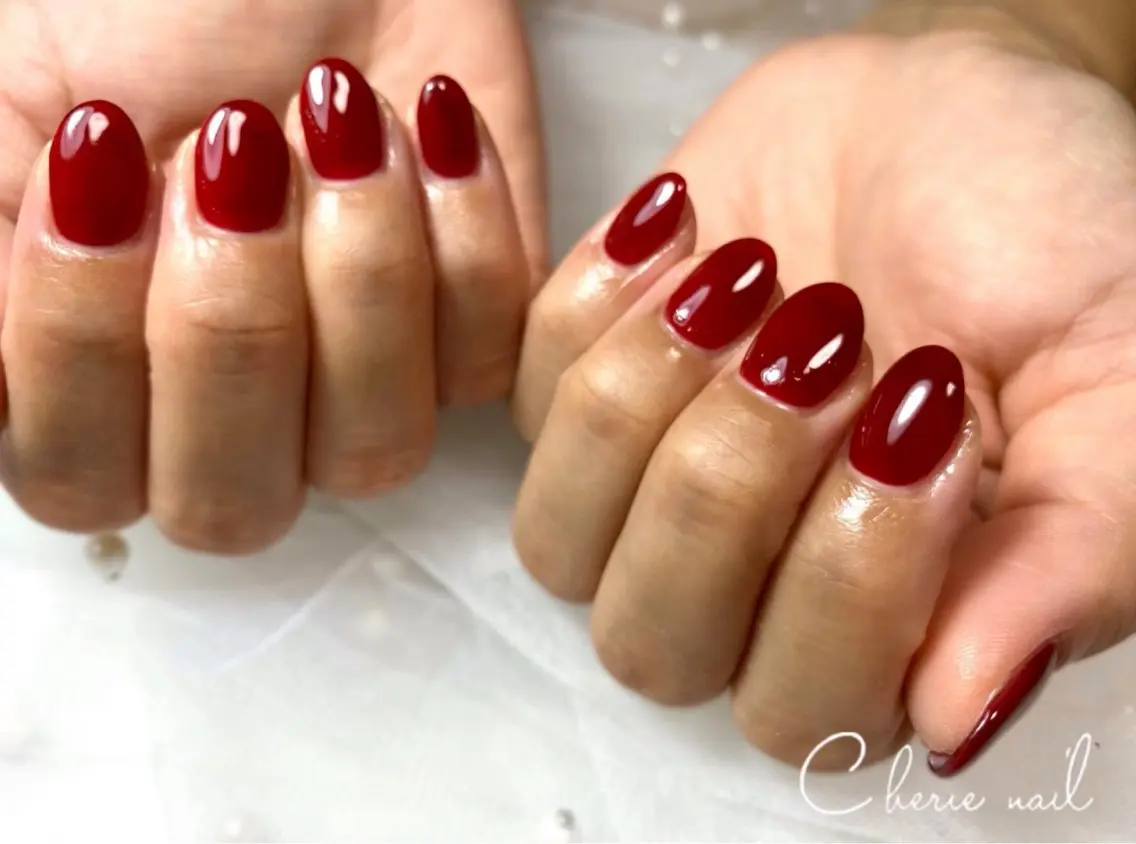ネイル ボルドー ジェルネイル オフィスネイル ワンカラーネイル シンプルネイル ハンドネイル Cherienail yunaのネイルデザイン