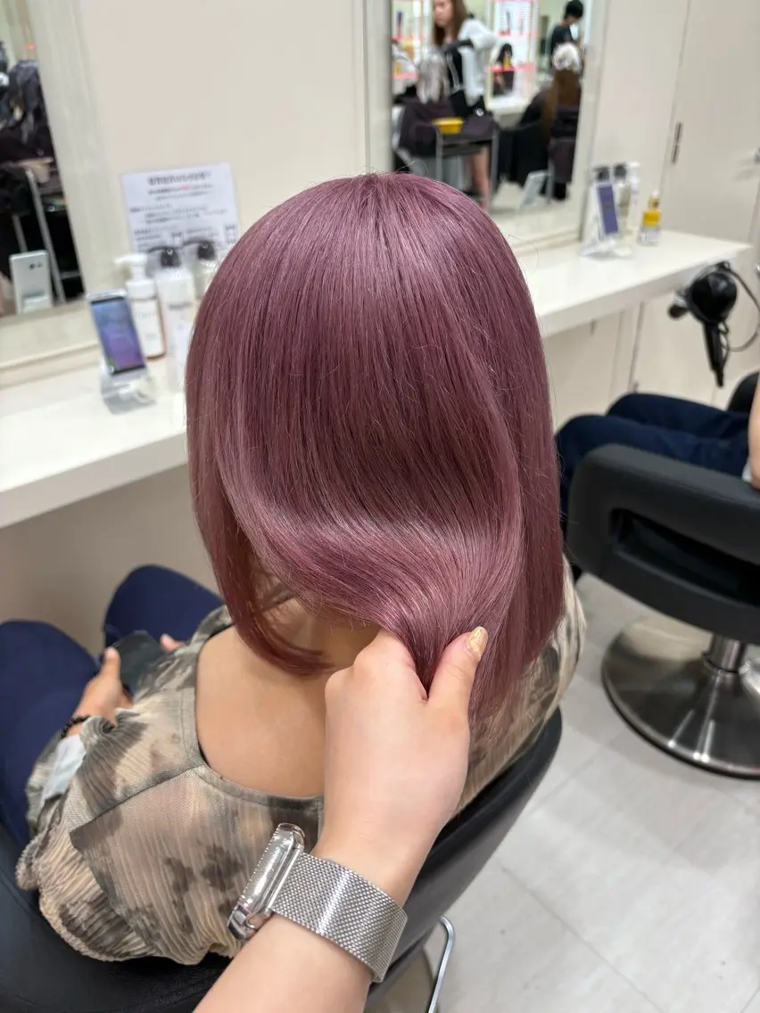 ミディアム カラー ヘアアレンジ ヘアカラー 💟RINNA 艶カラー💟のヘアスタイル