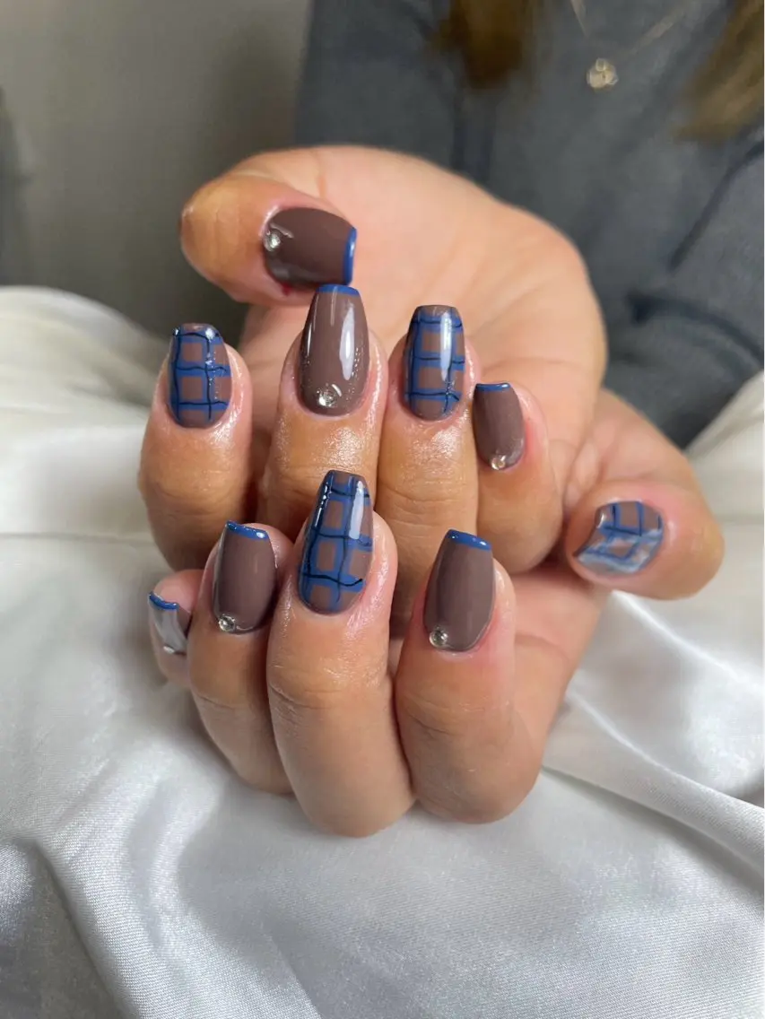ネイル ブラウン チークネイル 桜ネイル 長さ出し フットネイル ハンドネイル XIINH NAIL SALONのネイルデザイン