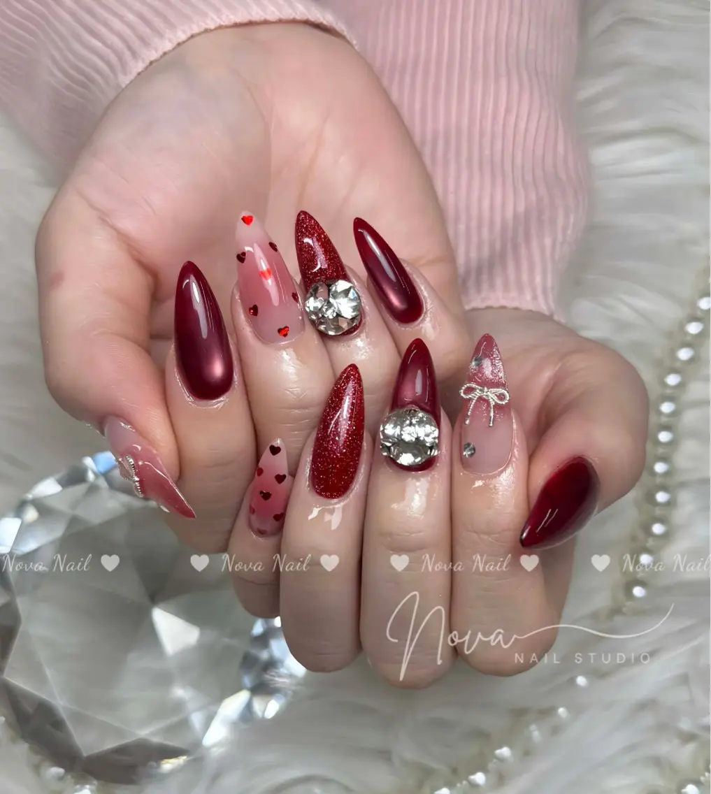 ネイル ジェルネイル 韓国ネイル マグネットネイル 持ち込み 夏ネイル ハンドネイル Kitty Nail Novaのネイルデザイン