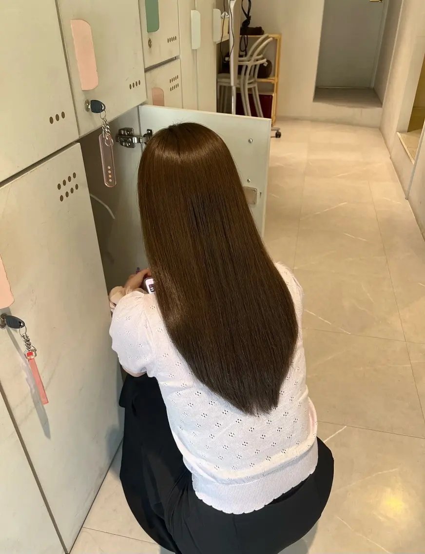 ロング カラー カット ヘアカラー トリートメント momb 折戸結菜のヘアスタイル