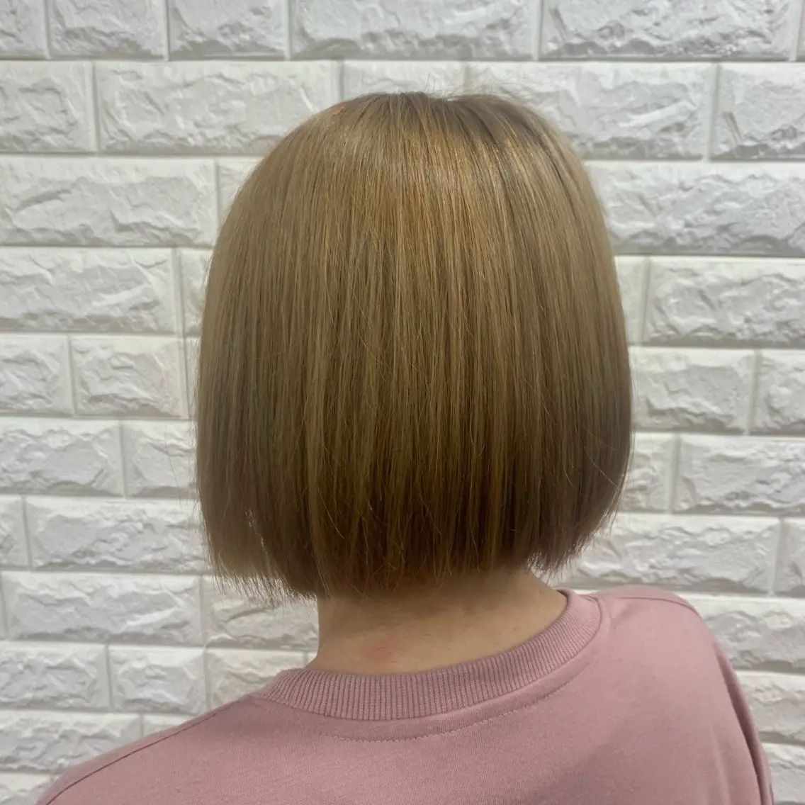 ショート カラー 水谷 未南のヘアスタイル