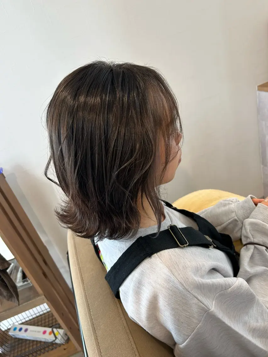 ショート カラー 井手 孔介のヘアスタイル