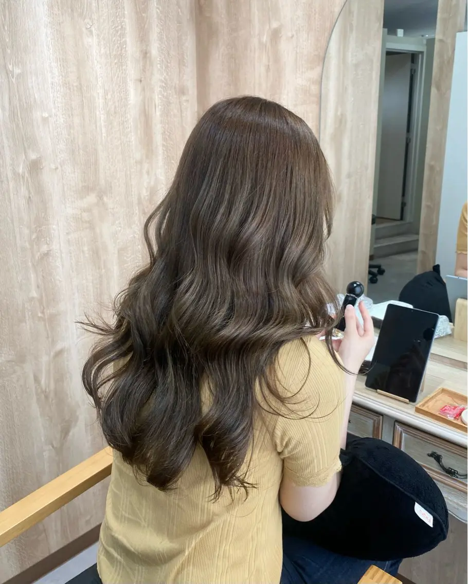 ロング カット ヘアカラー トリートメント 王道かわいい🤍ベー ジュカラー*里々花*のヘアスタイル