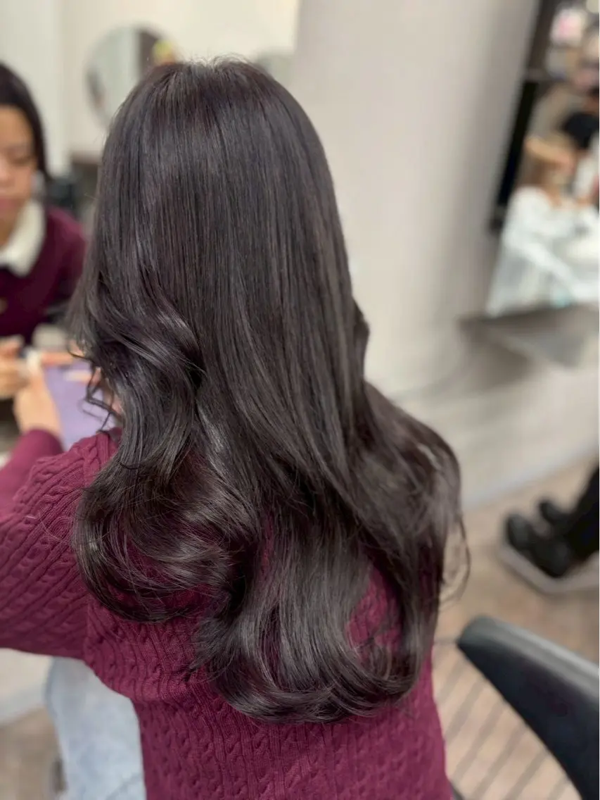 カラー 一宮 淚のヘアスタイル